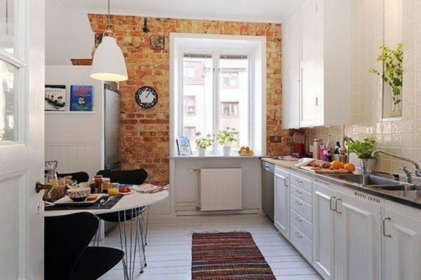 Кирпичная стена: стильное и модное украшение интерьера кухни.